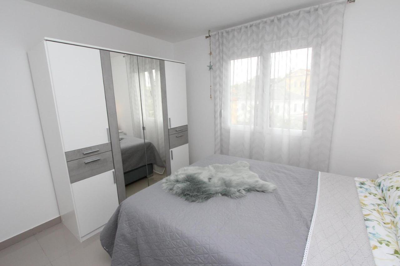 רוביני Apartment Sorriso 2 מראה חיצוני תמונה