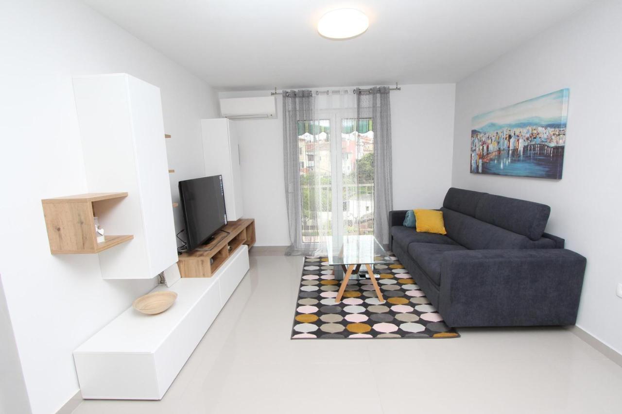 רוביני Apartment Sorriso 2 מראה חיצוני תמונה